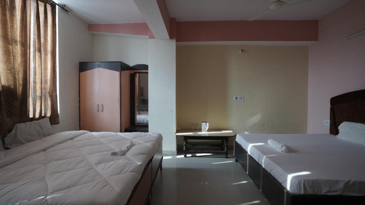 Hotel Mohan By Wb Inn Agra  Εξωτερικό φωτογραφία